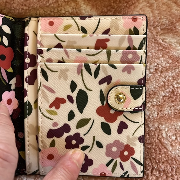 Kate Spade Wallet - Picture 12 of 14